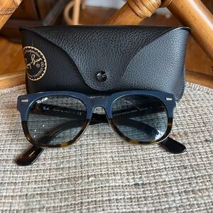 Ray Ban sunglasses with Case